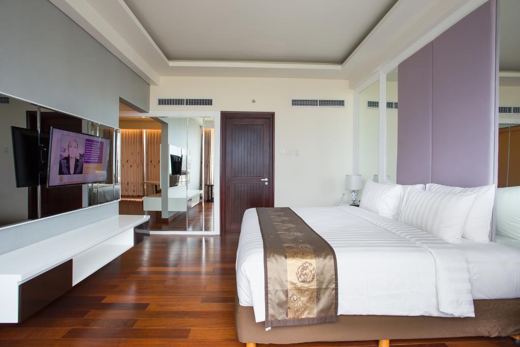 Golden Palace Hotel Lombok Mataram Phòng bức ảnh