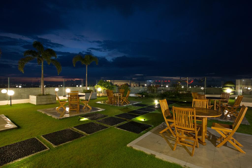 Golden Palace Hotel Lombok Mataram Ngoại thất bức ảnh