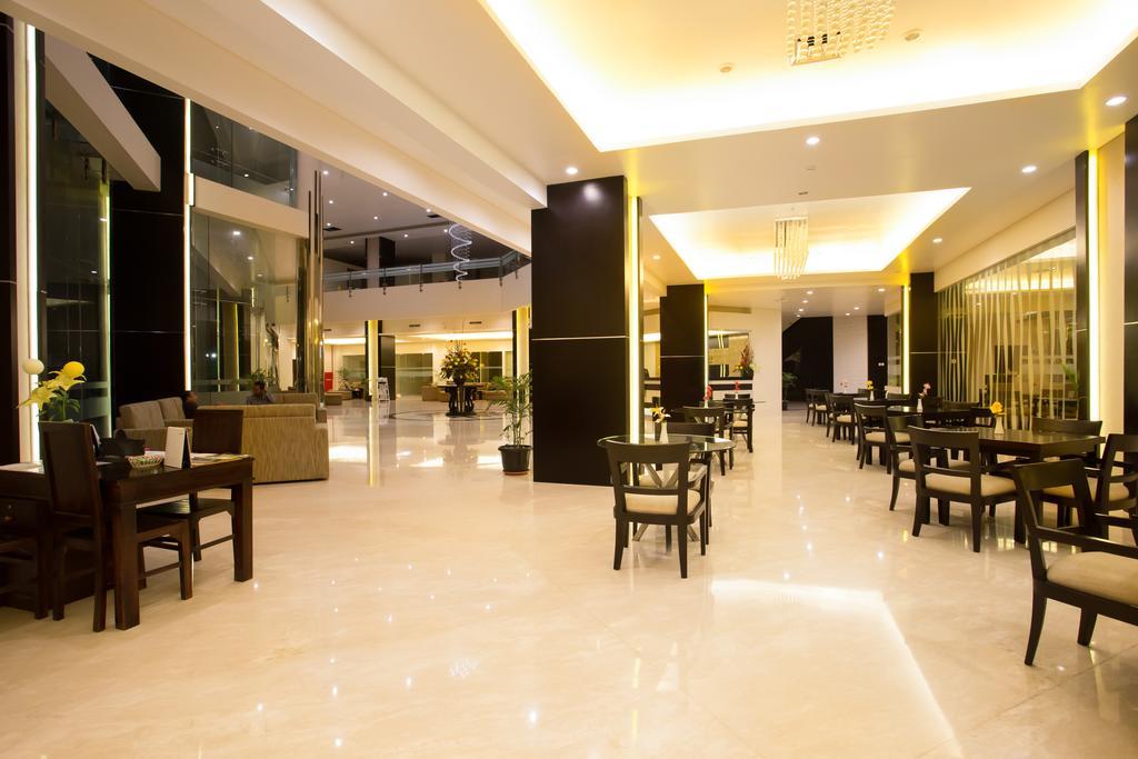 Golden Palace Hotel Lombok Mataram Ngoại thất bức ảnh
